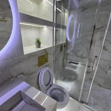 T Apartment *
